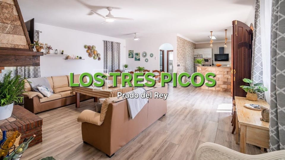 LOS TRES PICOS House in Sierra de Cádiz