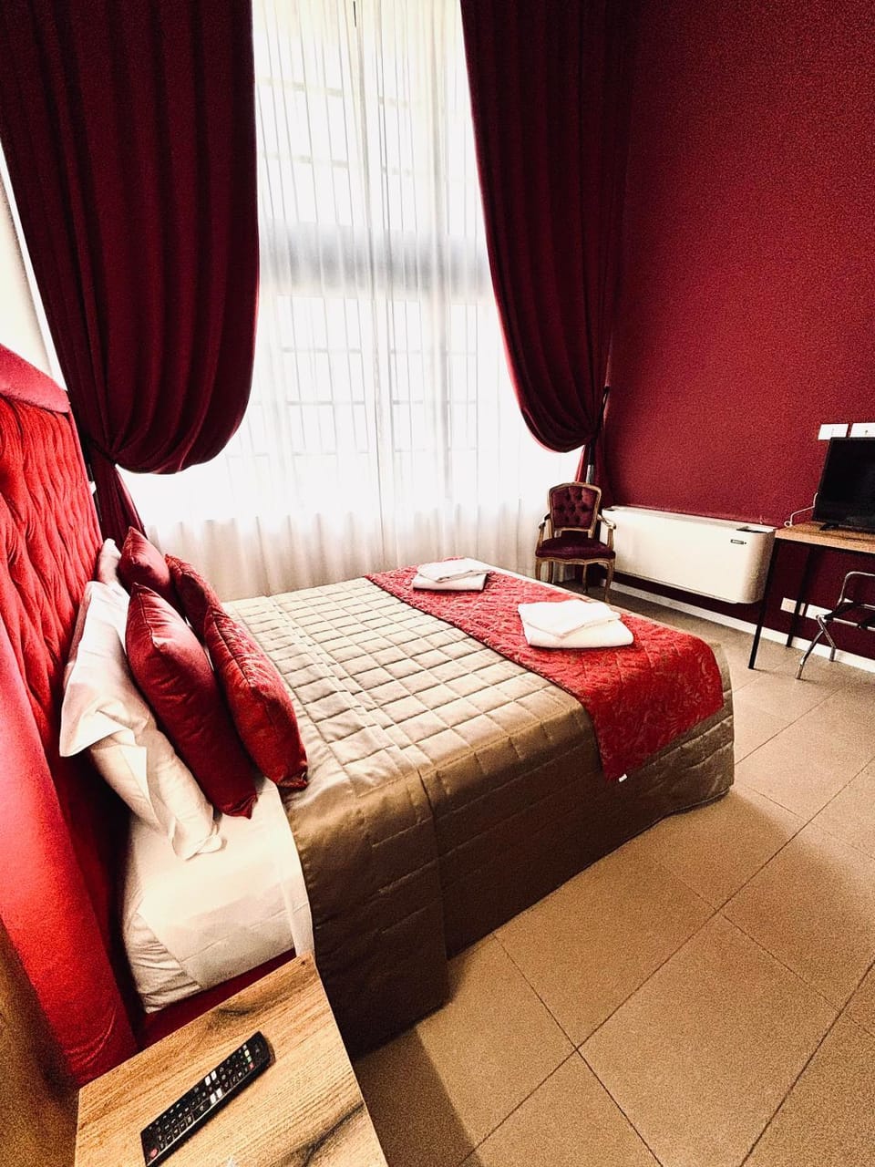 Bed, View (from property/room), Photo of the whole room