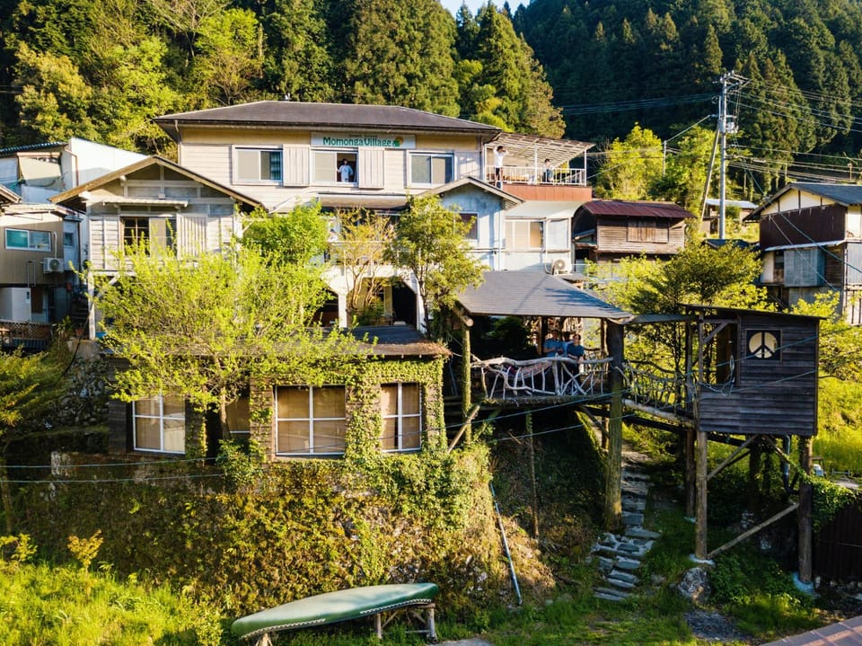 Facade/entrance, Mountain view, River view