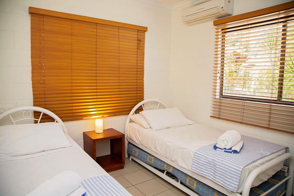 Bedroom, towels, air conditioner