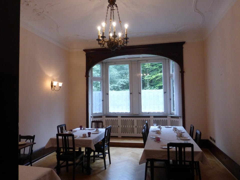 Dining area, Breakfast