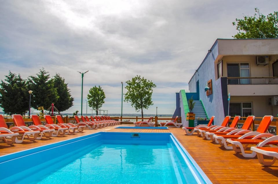 Pool view, Swimming pool