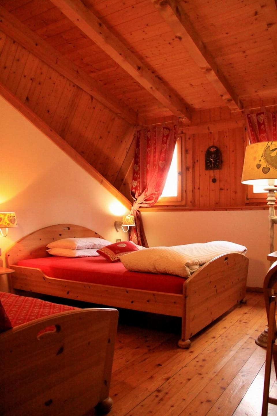 Bed, Photo of the whole room
