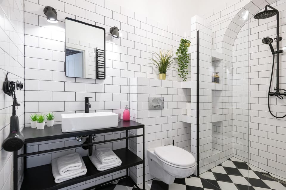 Shower, Toilet, Bathroom, towels