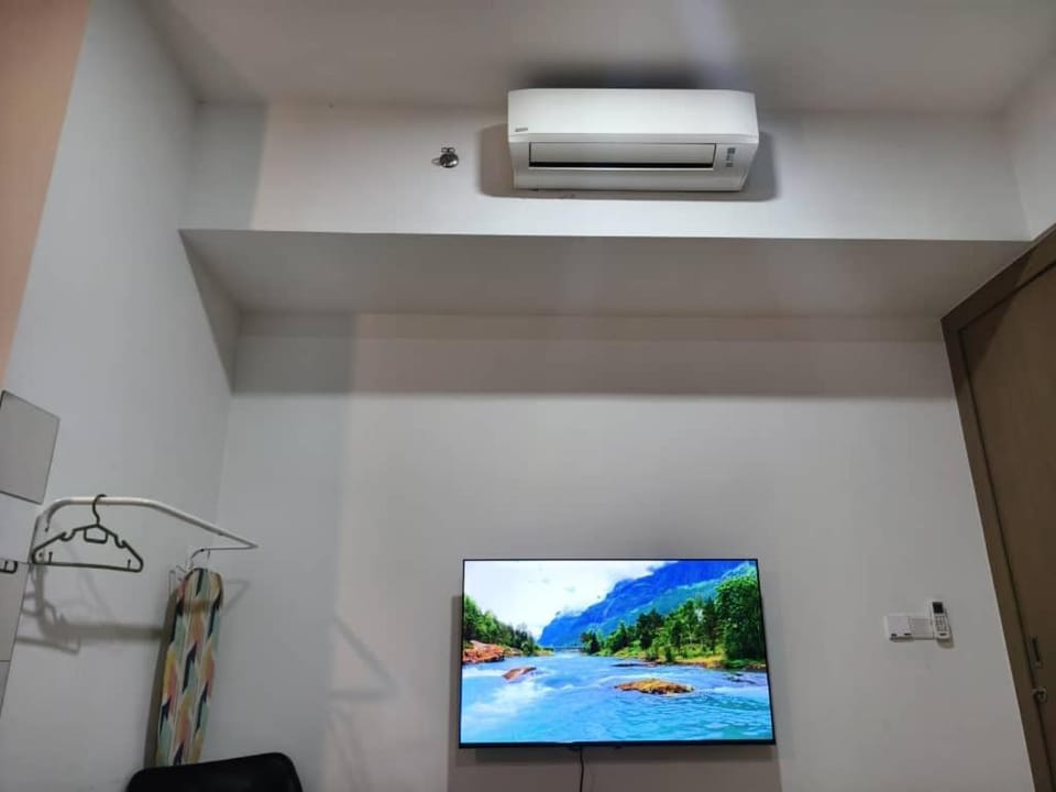 TV and multimedia, air conditioner