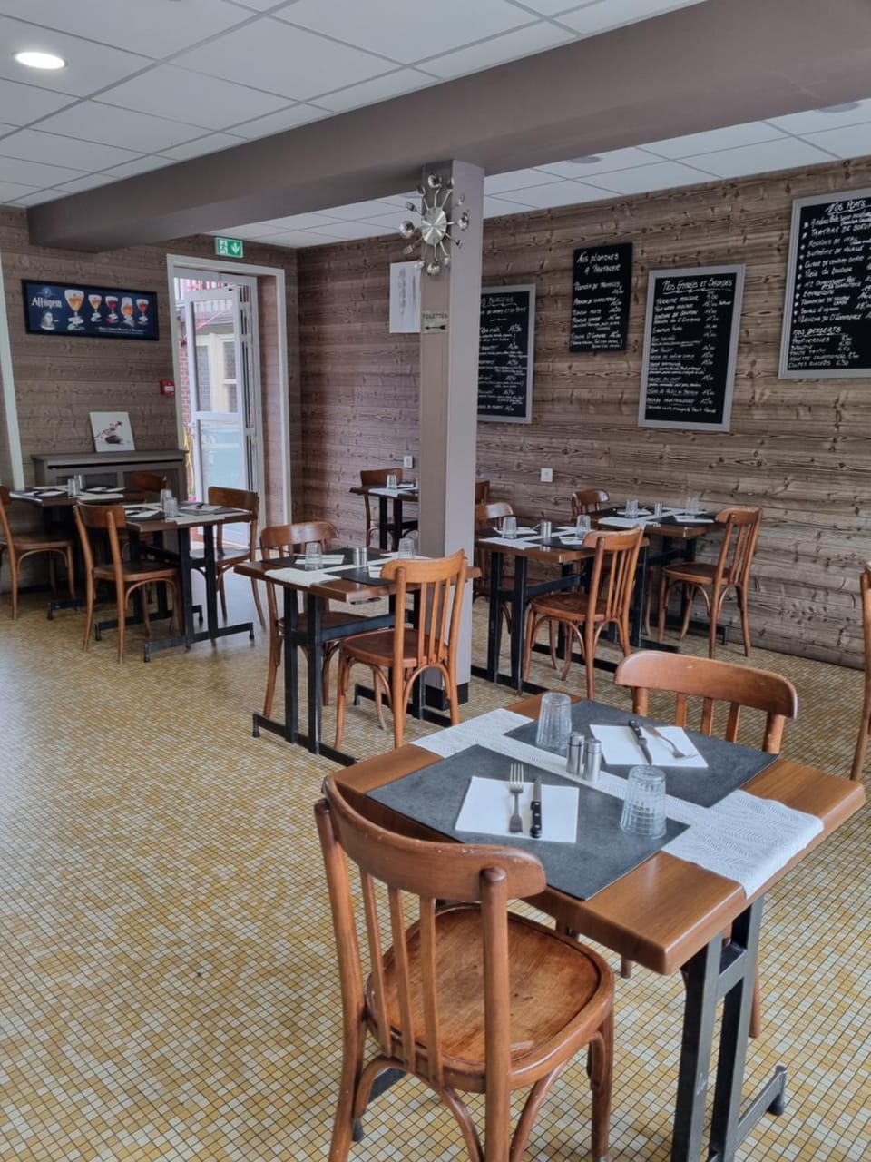 Restaurant/places to eat