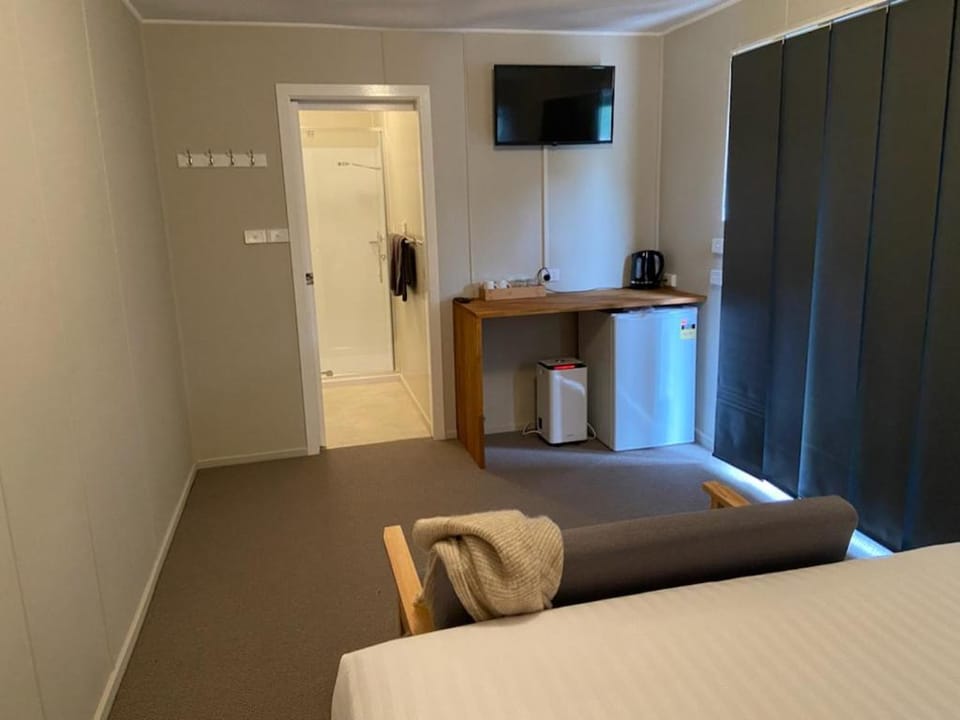 The Railway Hotel Hotel in Queenstown