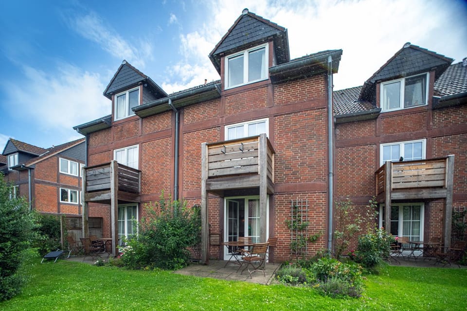 Property building, Garden view