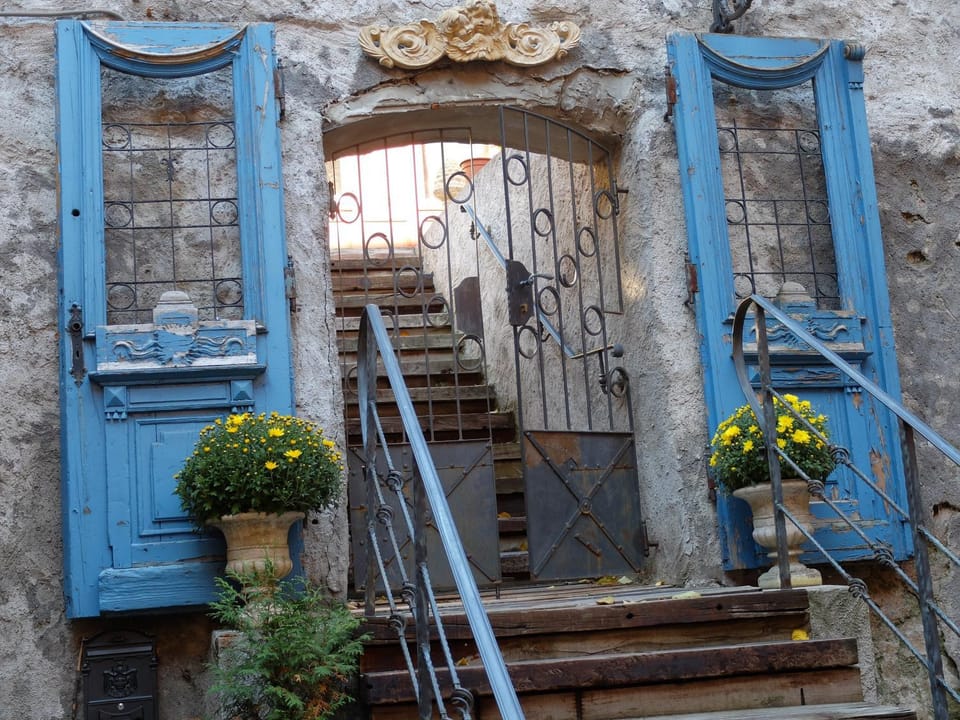 Facade/entrance, Garden, Balcony/Terrace, Balcony/Terrace, Decorative detail, Area and facilities
