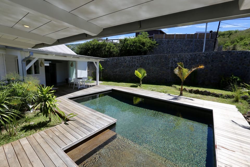Patio, Garden, Swimming pool