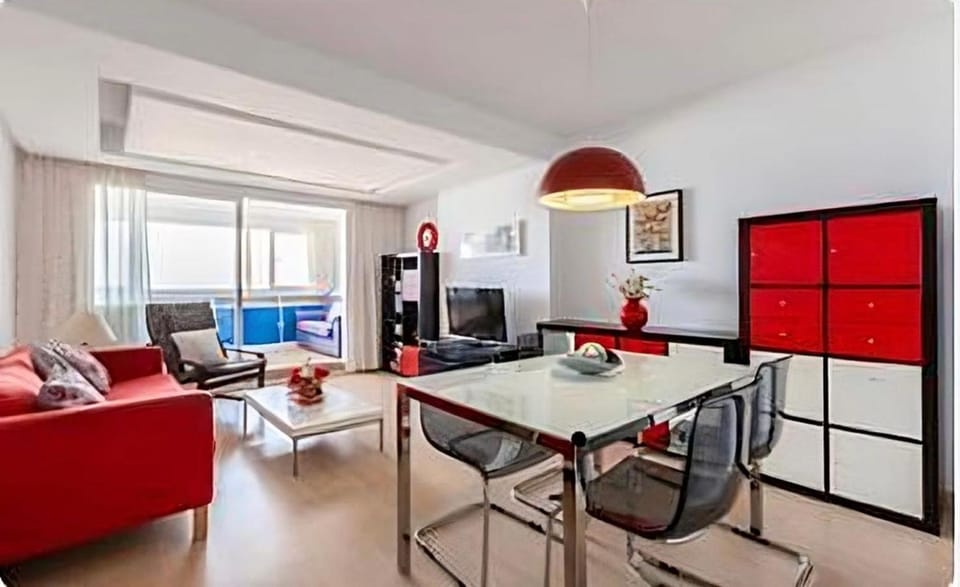Communal lounge/ TV room, Living room, Dining area