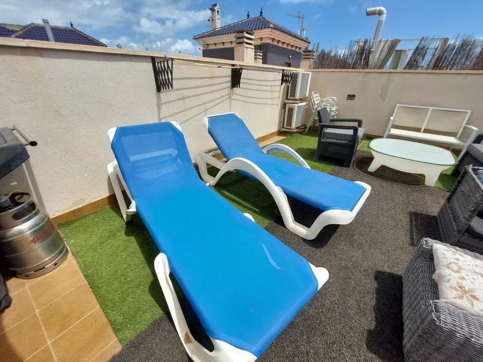 Day, BBQ facilities, Solarium, Balcony/Terrace, sunbed