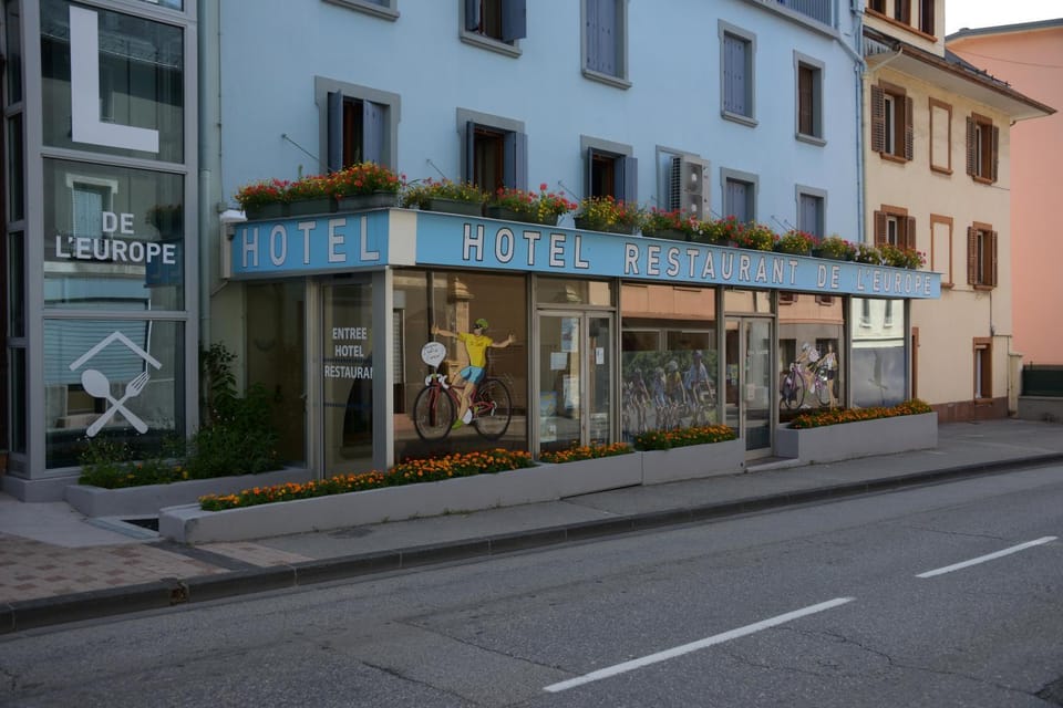 Facade/entrance
