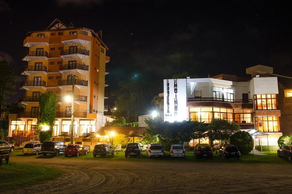 Property building, Night, Location