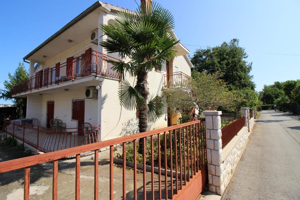 Property building, Balcony/Terrace