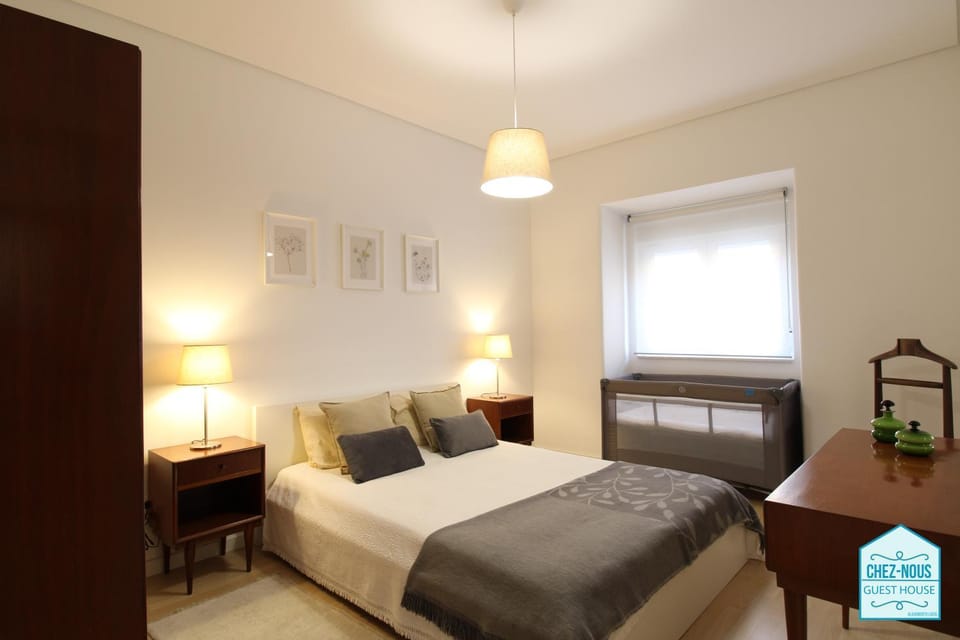 Bed, Photo of the whole room, Bedroom, cot