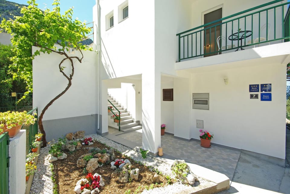 Apartmani Maslina Bed and Breakfast in Dubrovnik-Neretva County