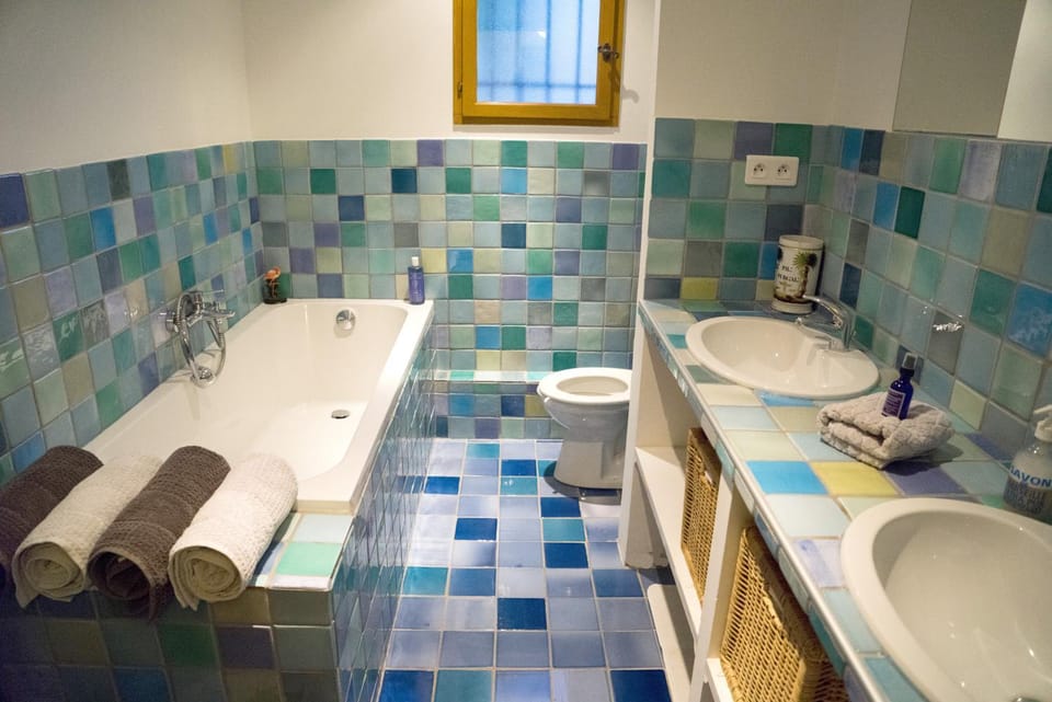 Bathroom, Bath