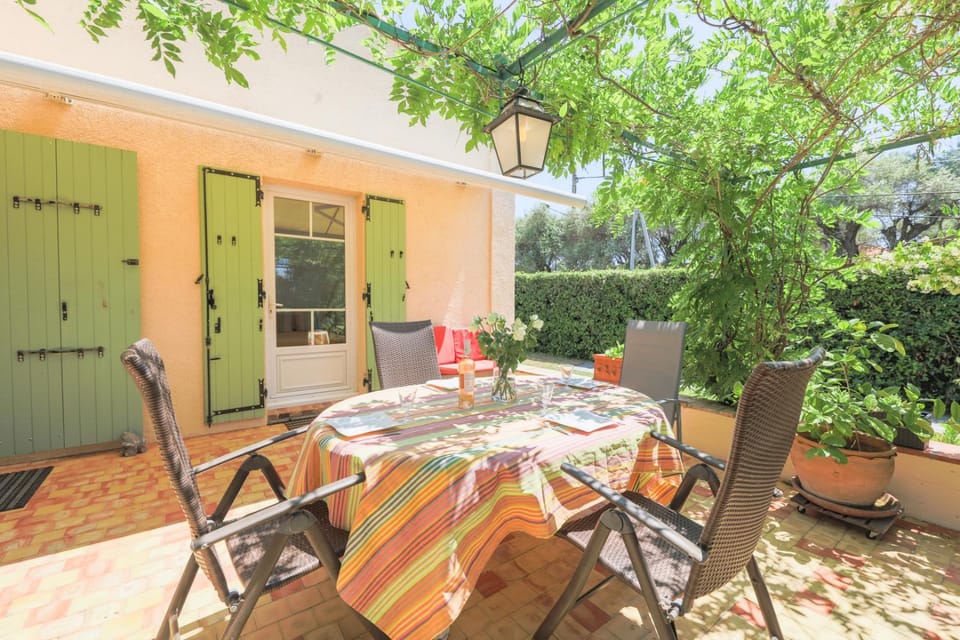 Balcony/Terrace, Dining area