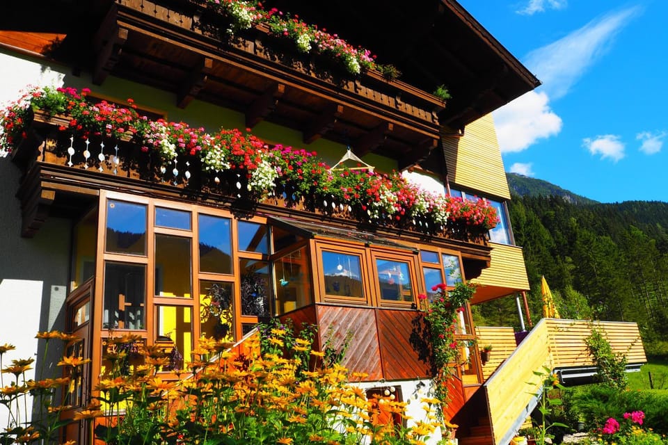 Facade/entrance, Spring, Summer, Autumn