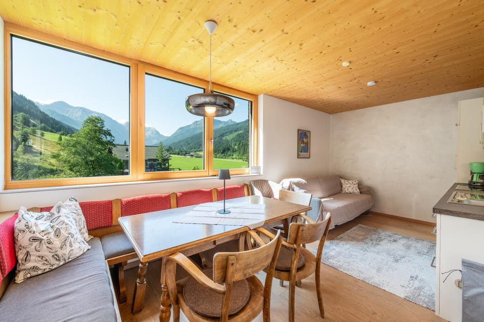 Natural landscape, Living room, Seating area, Dining area, Mountain view, kitchen
