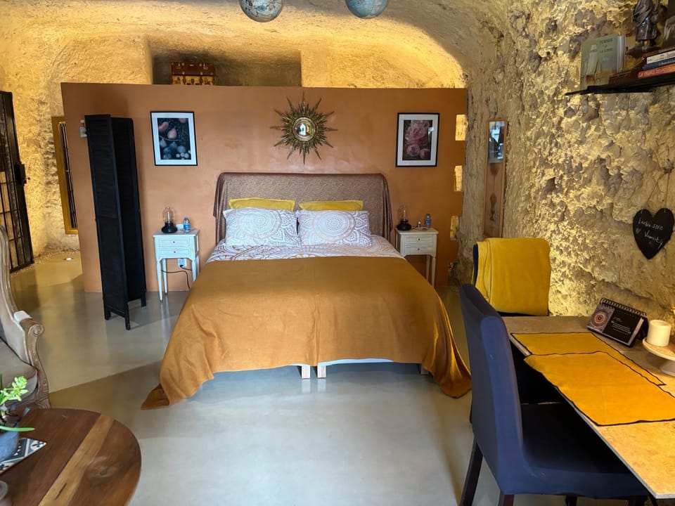 Troglodytes "Loire Sauvage" Bed and Breakfast in Centre-Val de Loire