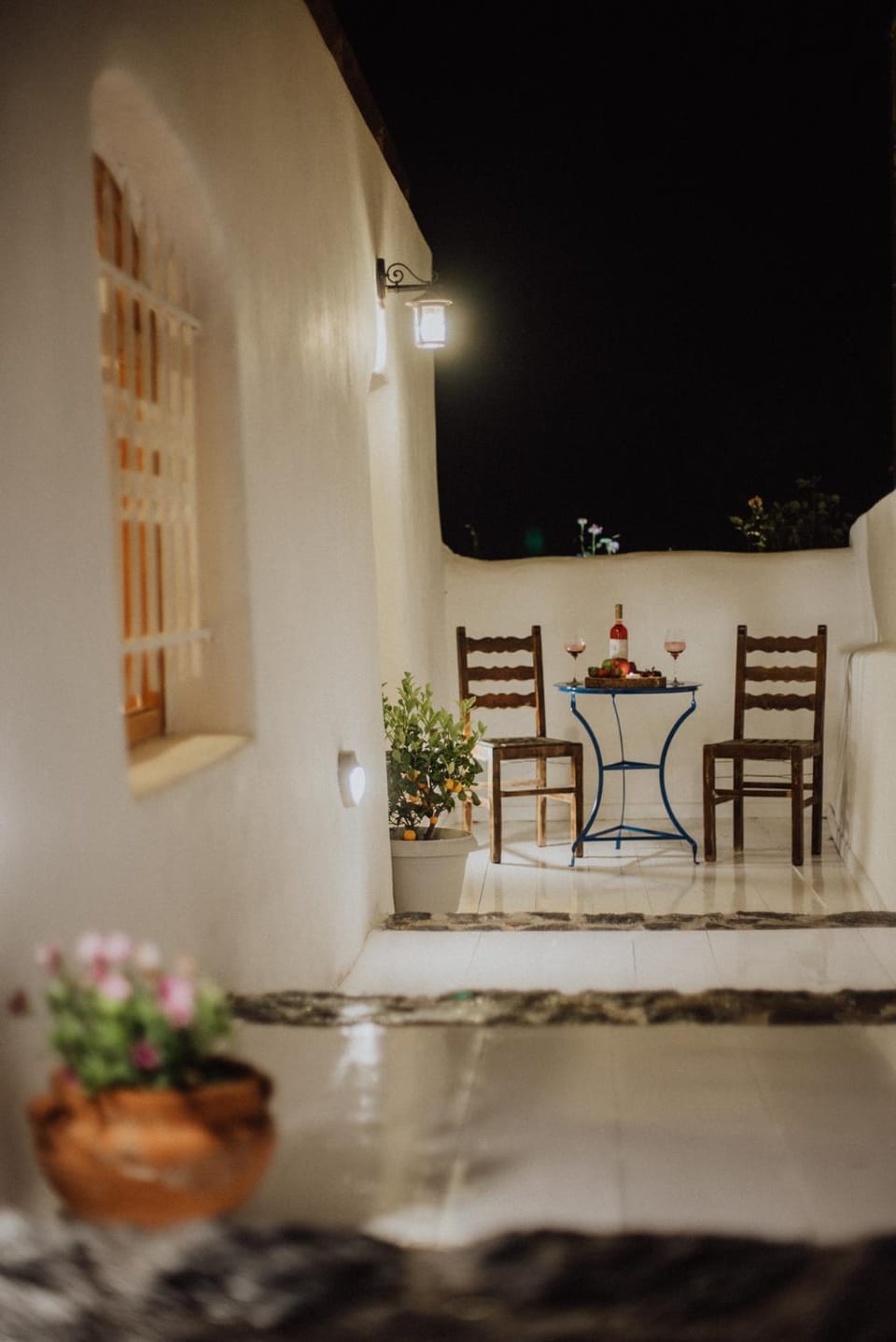 Property building, Patio, Facade/entrance