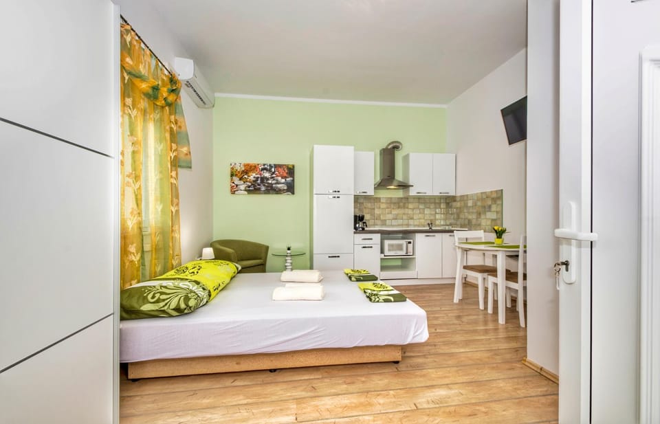 Studio Green Oasis L&D Apartment in Pula