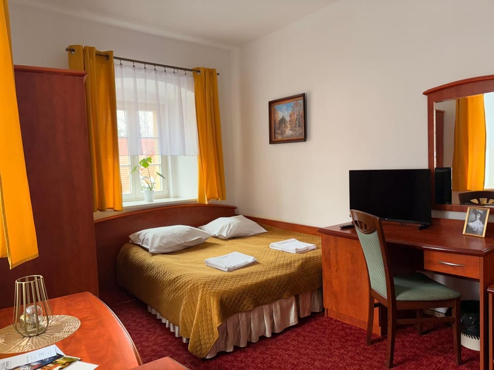 Hotel Przy Oślej Bramie - Zamek Książ Hotel in Lower Silesian Voivodeship
