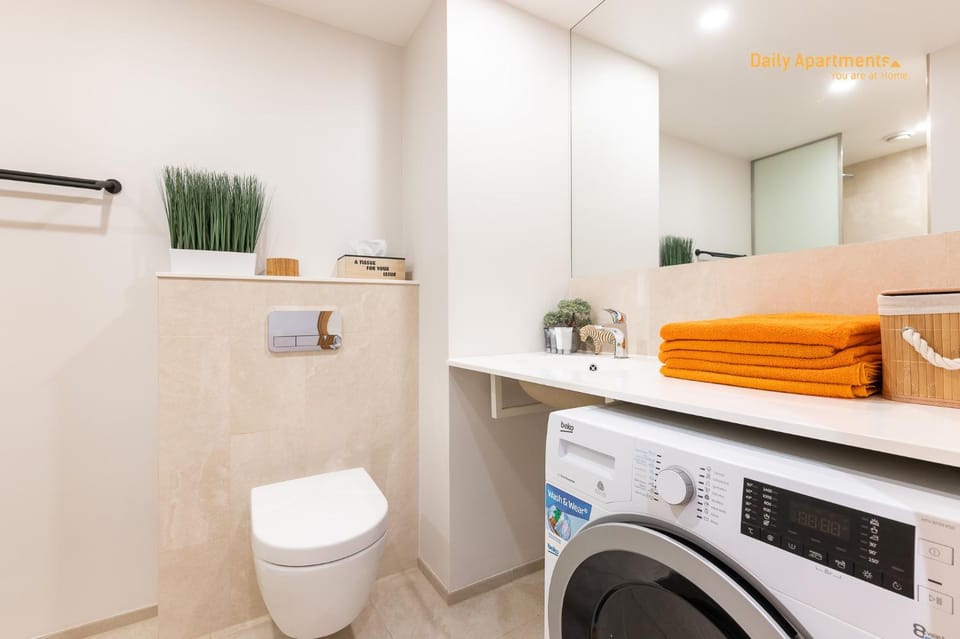 Toilet, Bathroom, washing machine