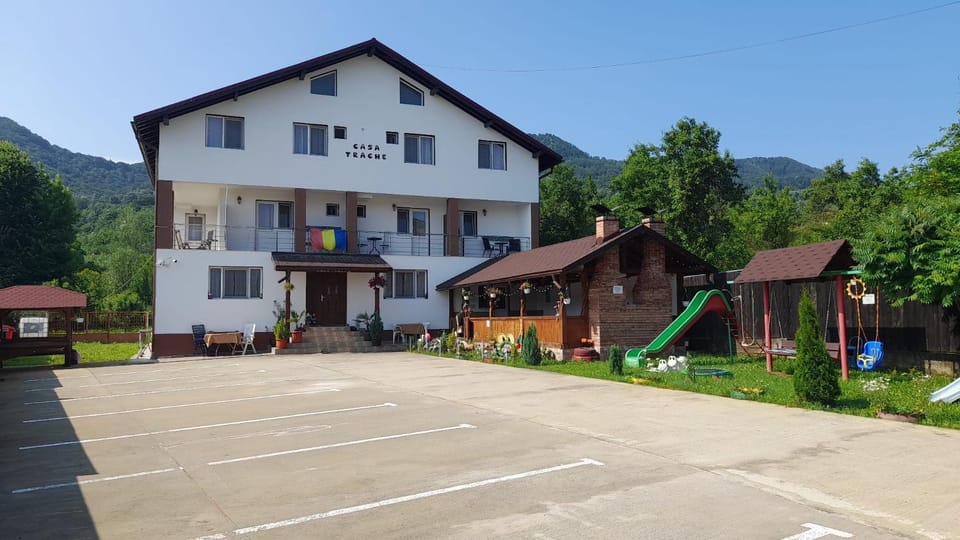 Casa Trache Bed and Breakfast in Romania