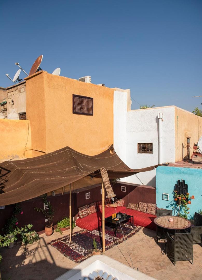 Property building, Patio, Dining area, City view