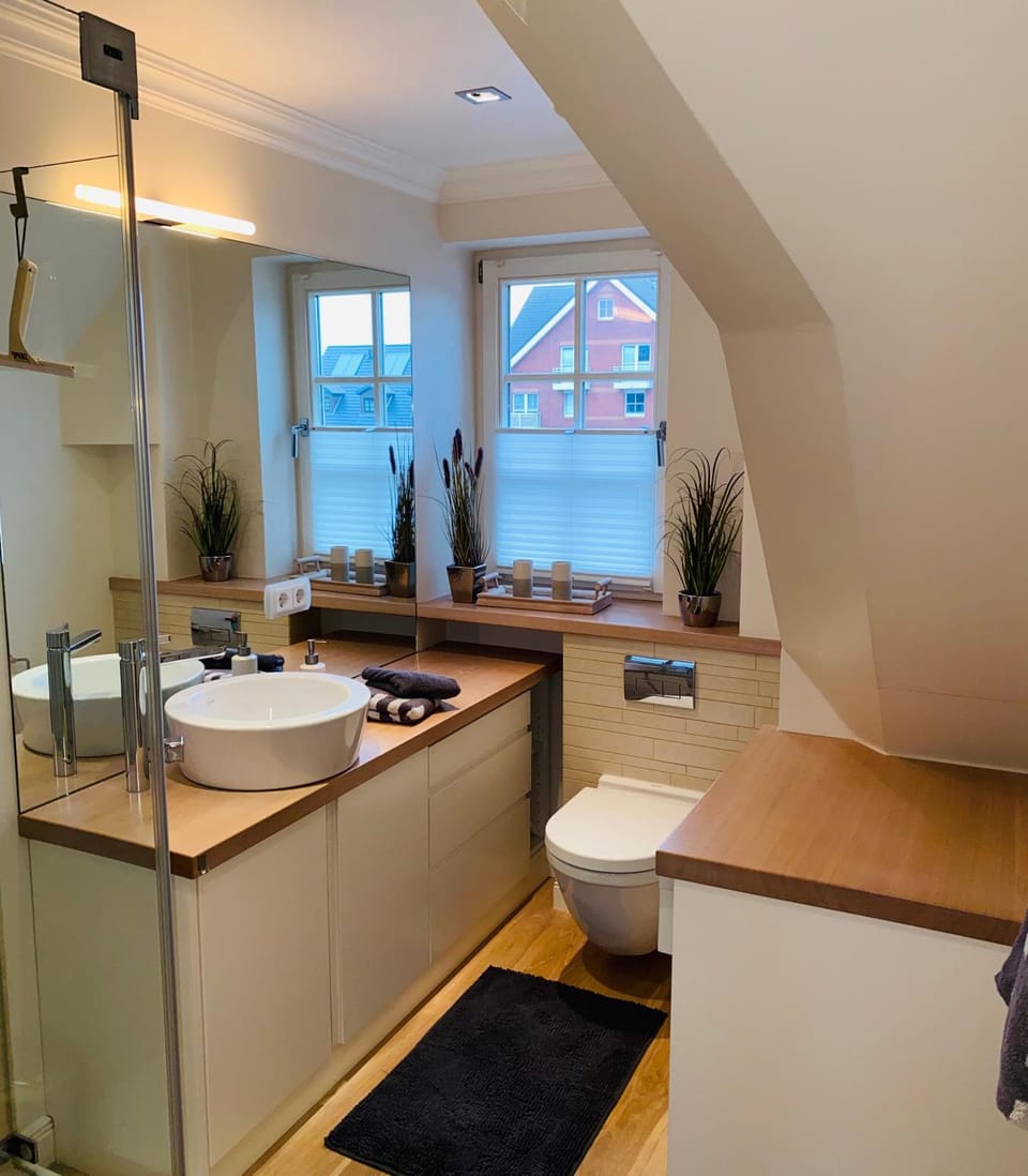 Bathroom, Area and facilities