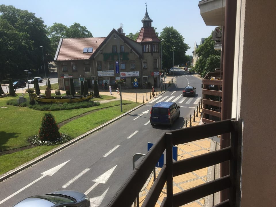 Balcony/Terrace, City view, Street view
