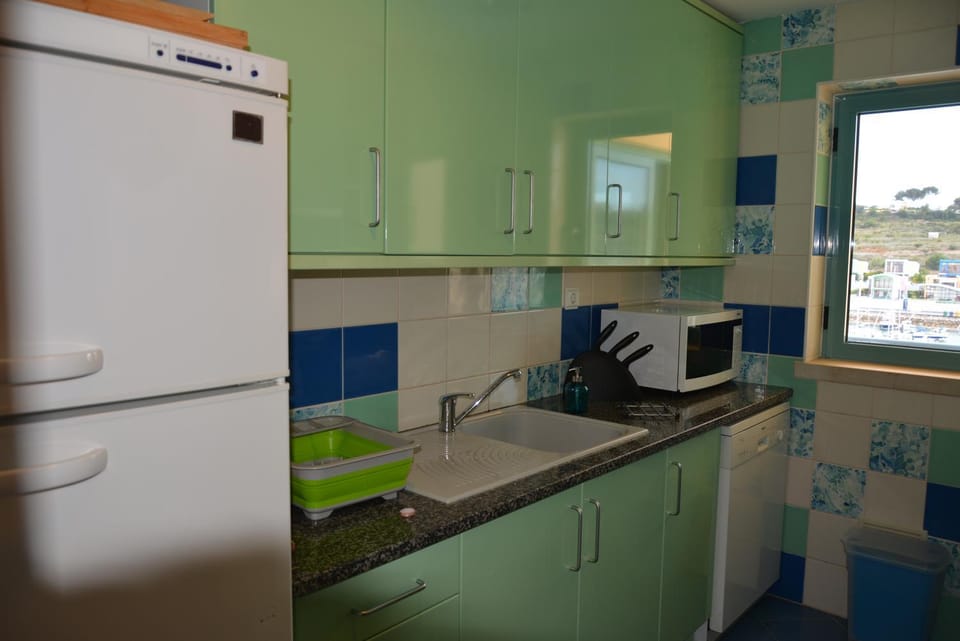 Stunning Apartment with Marina Views Apartment in Guia
