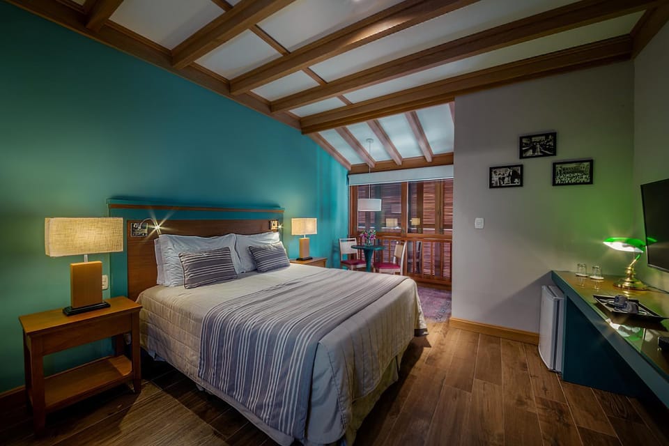 Bed, Photo of the whole room