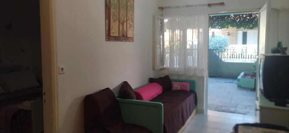 Seating area, Garden view