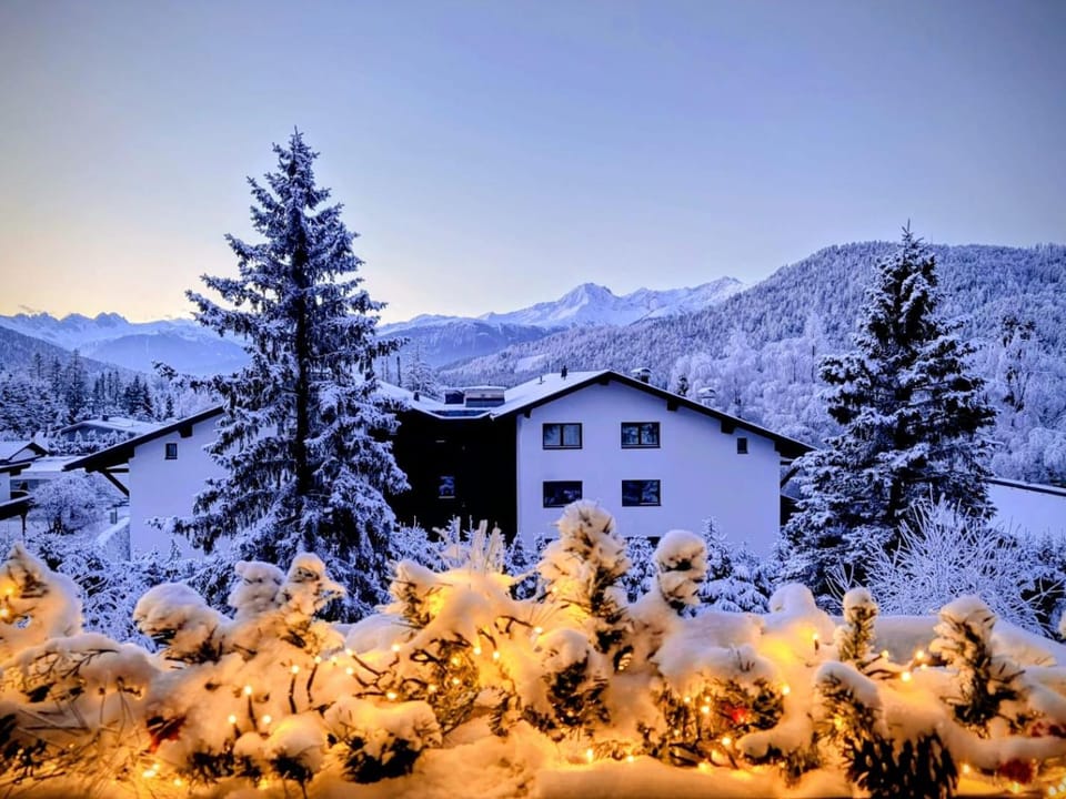Natural landscape, Winter, Balcony/Terrace, Mountain view
