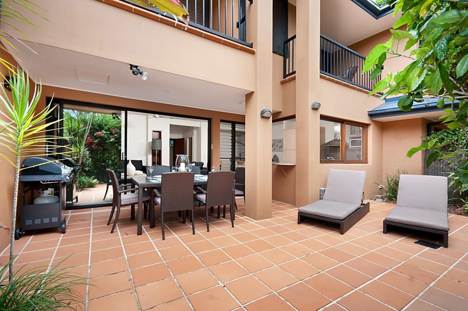 Property building, Patio