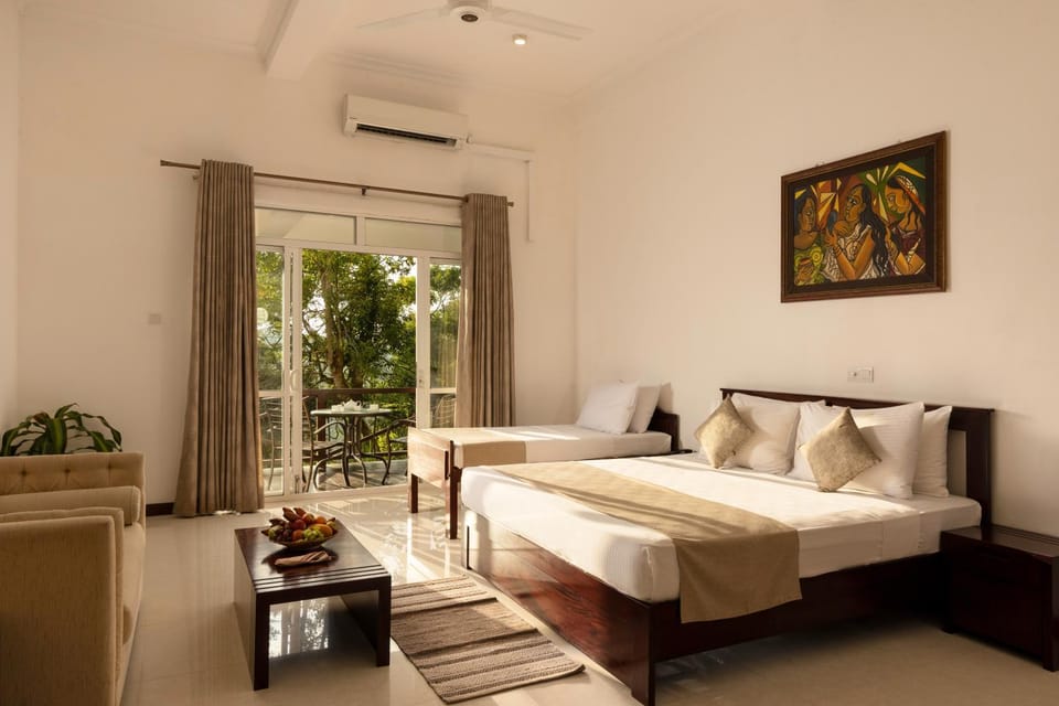 Bed, Photo of the whole room, Bedroom, air conditioner