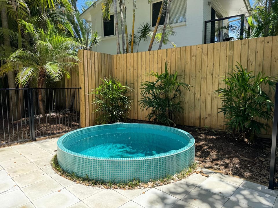 Garden, Swimming pool