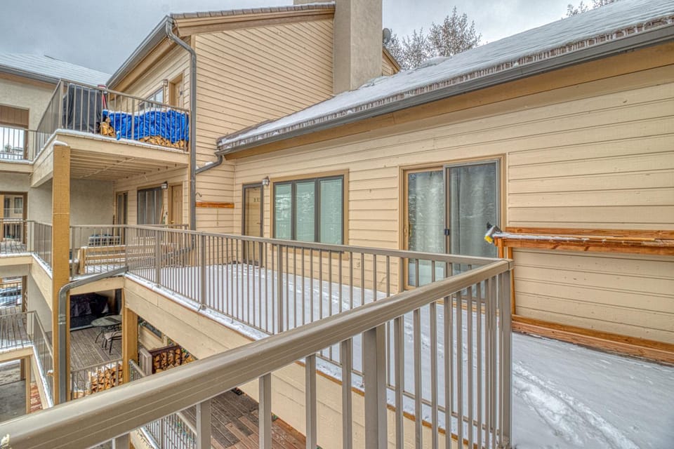 2 Bed 2 Bath Apartment in Avon Apartment in Avon