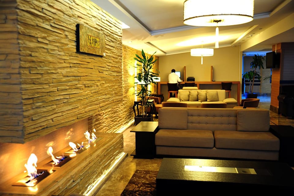 Lobby or reception, Location