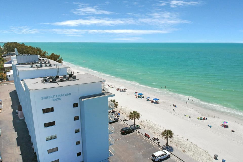 2 Bed 2 Bath Apartment in Tampa Bay House in Sunset Beach