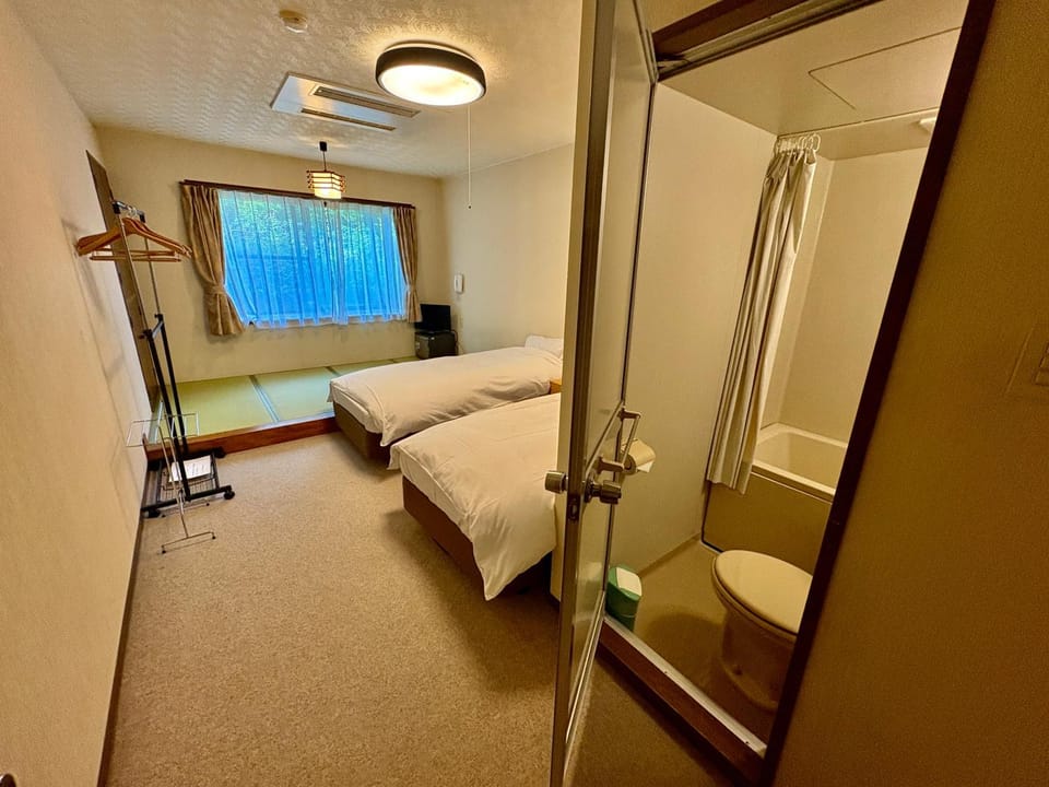 Bed, Bathroom, Photo of the whole room