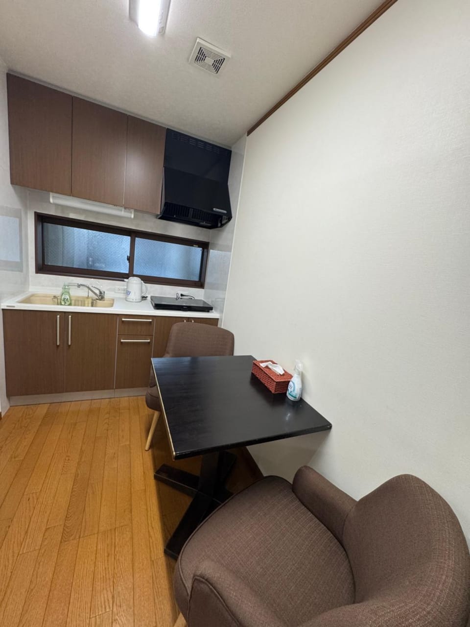 Kitchen or kitchenette, Living room, Seating area