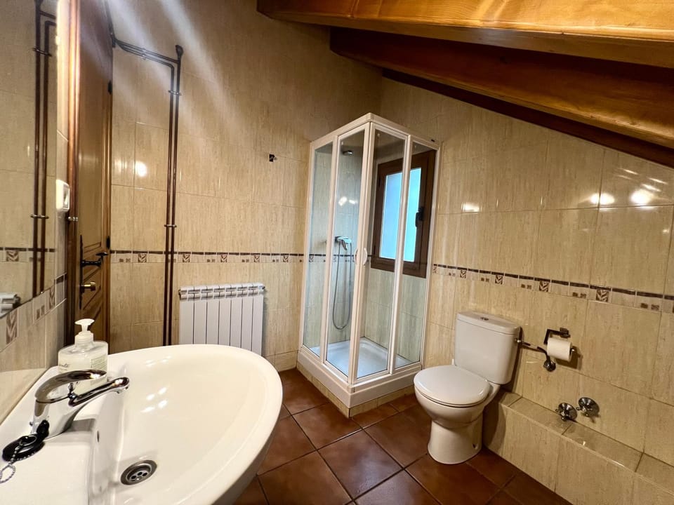 Shower, Bathroom, towels