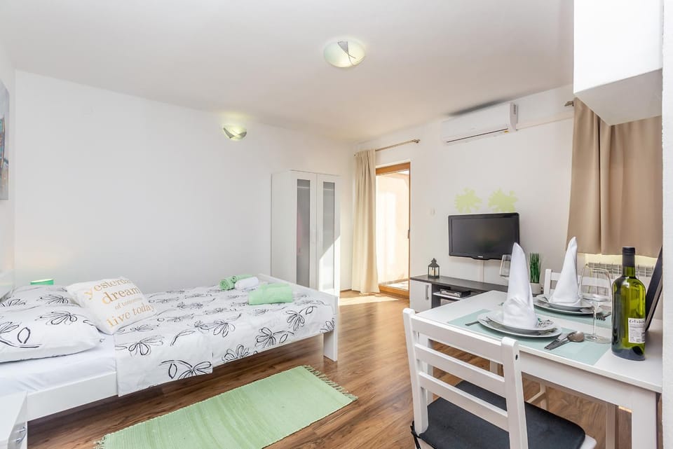 Studio Apartman Magdalena Apartment in Primorje-Gorski Kotar County