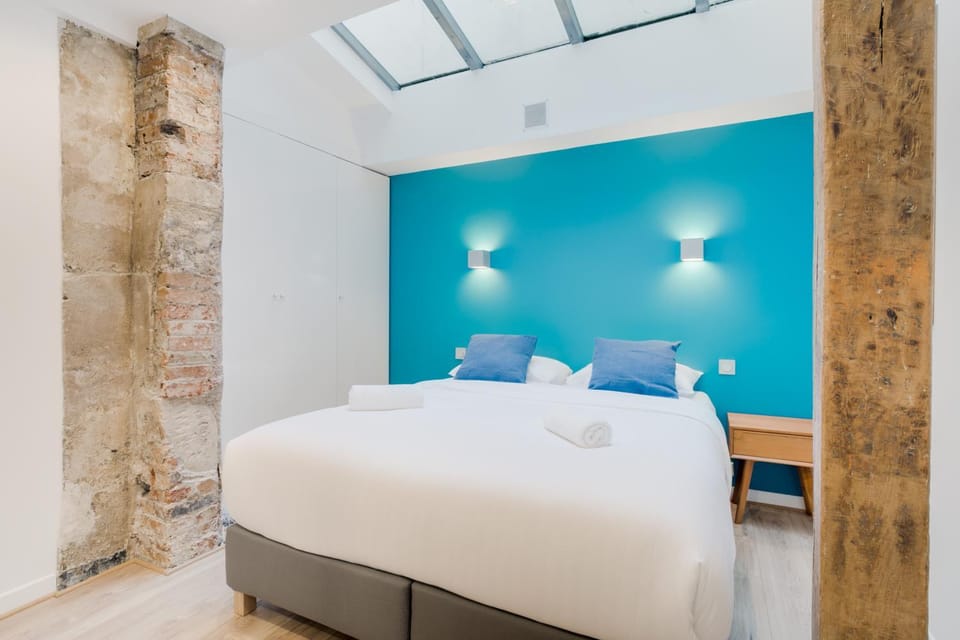 Bed, Photo of the whole room, Bedroom
