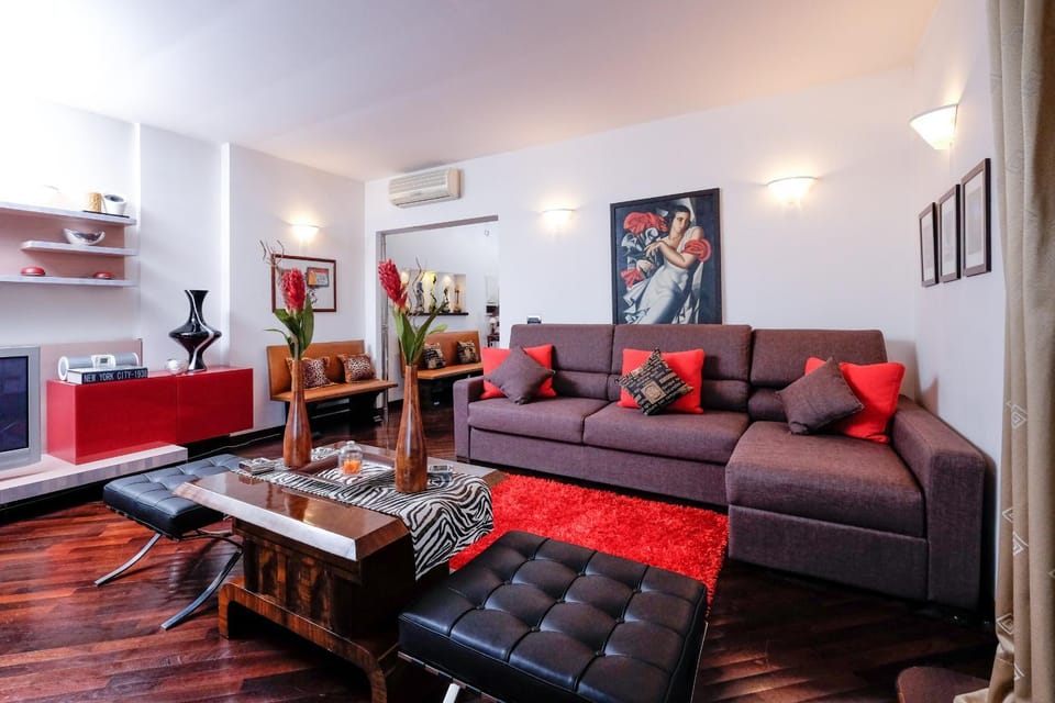 TV and multimedia, Living room, Other, Seating area, air conditioner